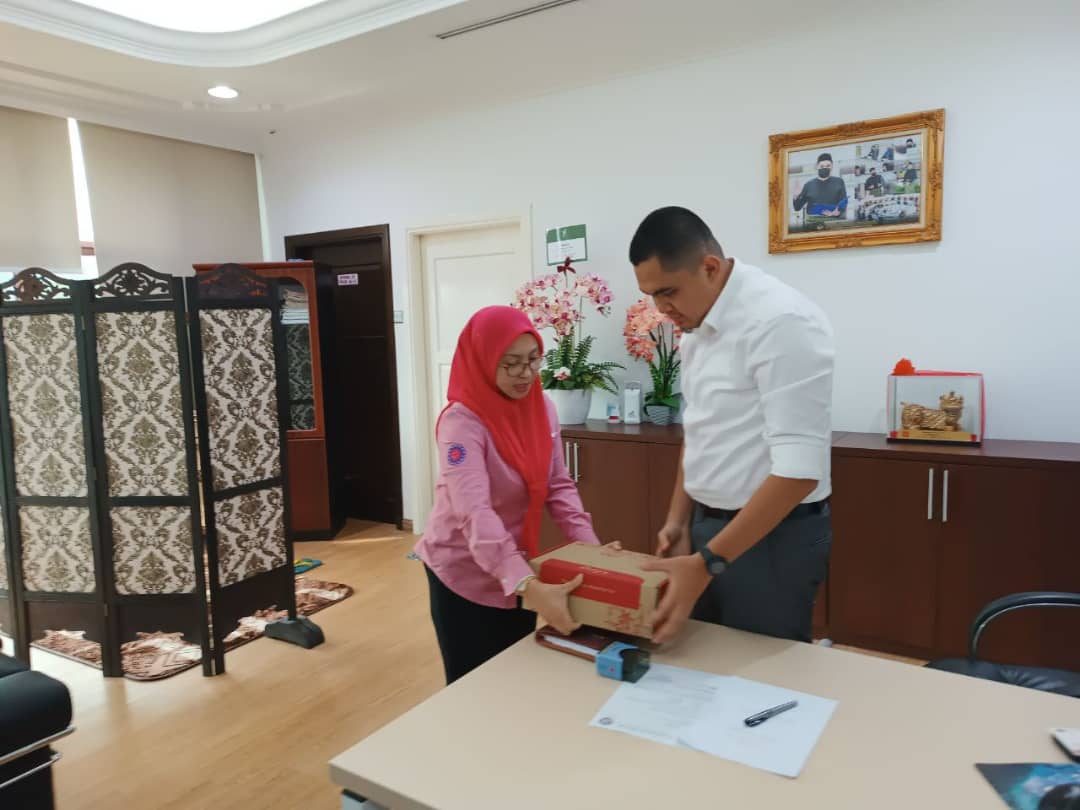 Delegasi Dewanita Melaka beejumpa dengan YB Dr Akmal Saleh (5)